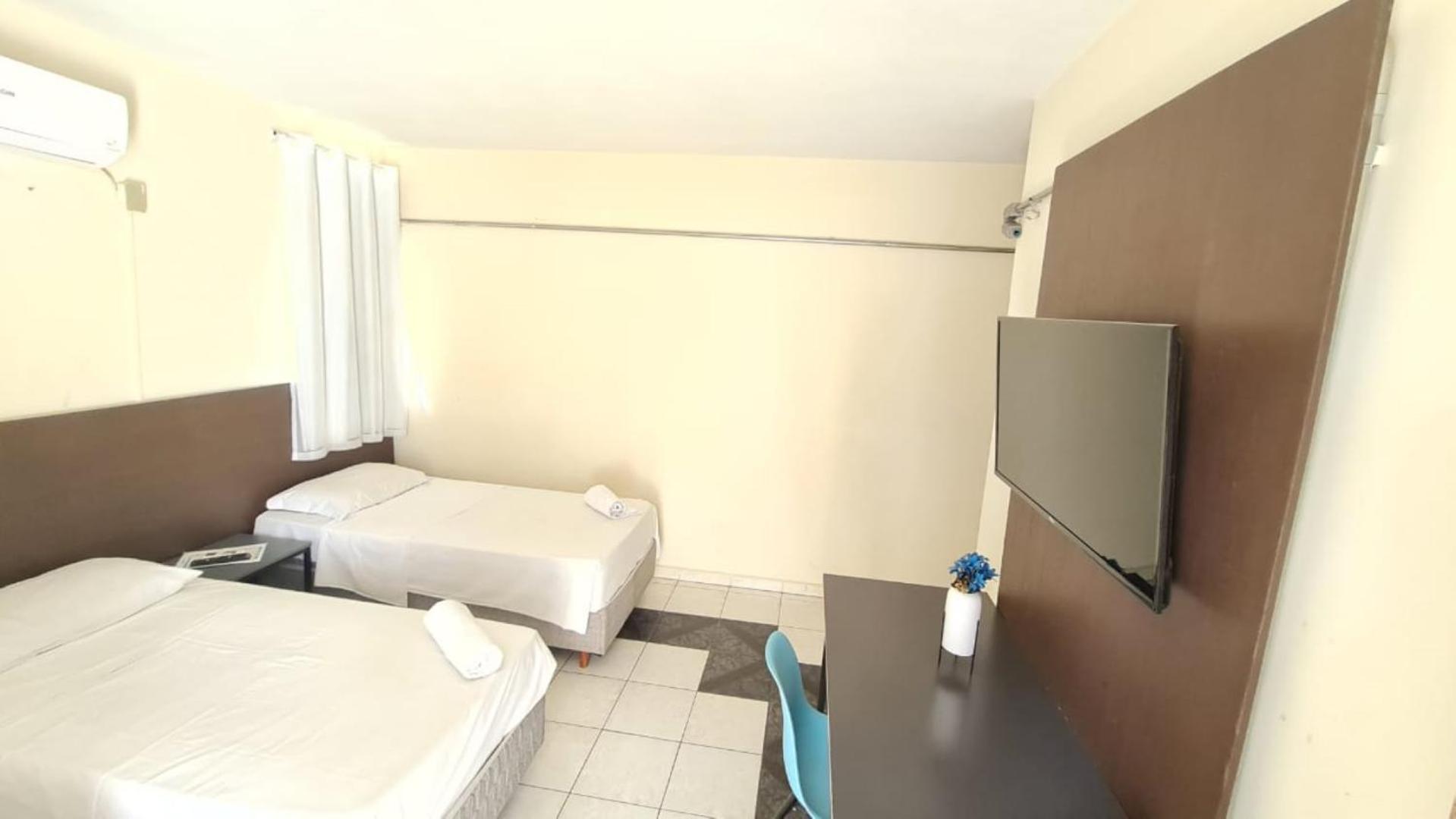 Cruz Hotel Divinópolis エクステリア 写真